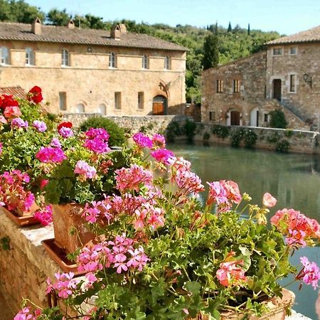 Camera La Margherita San Quirico d'Orcia Eksteriør billede