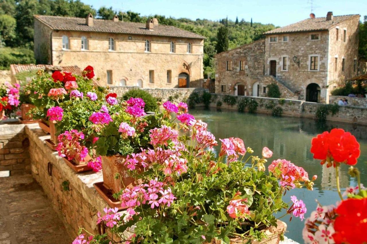 Camera La Margherita San Quirico d'Orcia Eksteriør billede